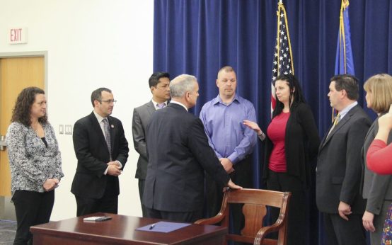 File:Governor Mark Dayton Ceremonial Bill Signing - Medical Debt Bill (22494047715).jpg