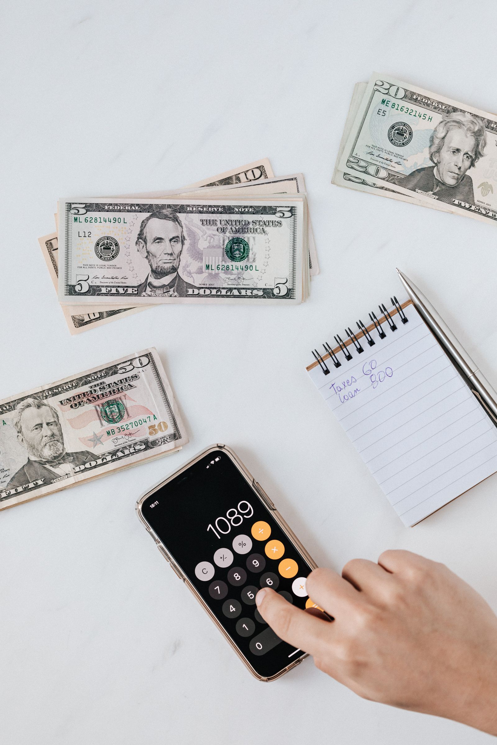 Authorized Users on a Credit Card: Benefits, Risks, and Exit Plans