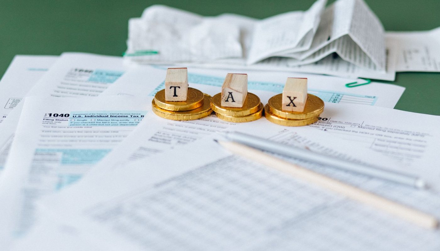 Debt Snowball vs Avalanche: How to Choose With Real Numbers