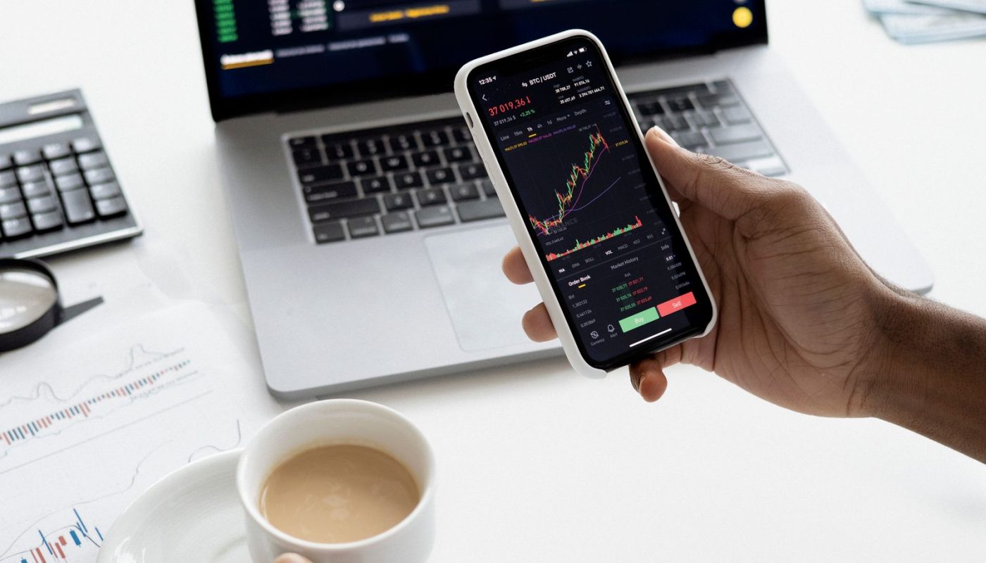 What an Expense Ratio Does to Your Returns Over 20 Years