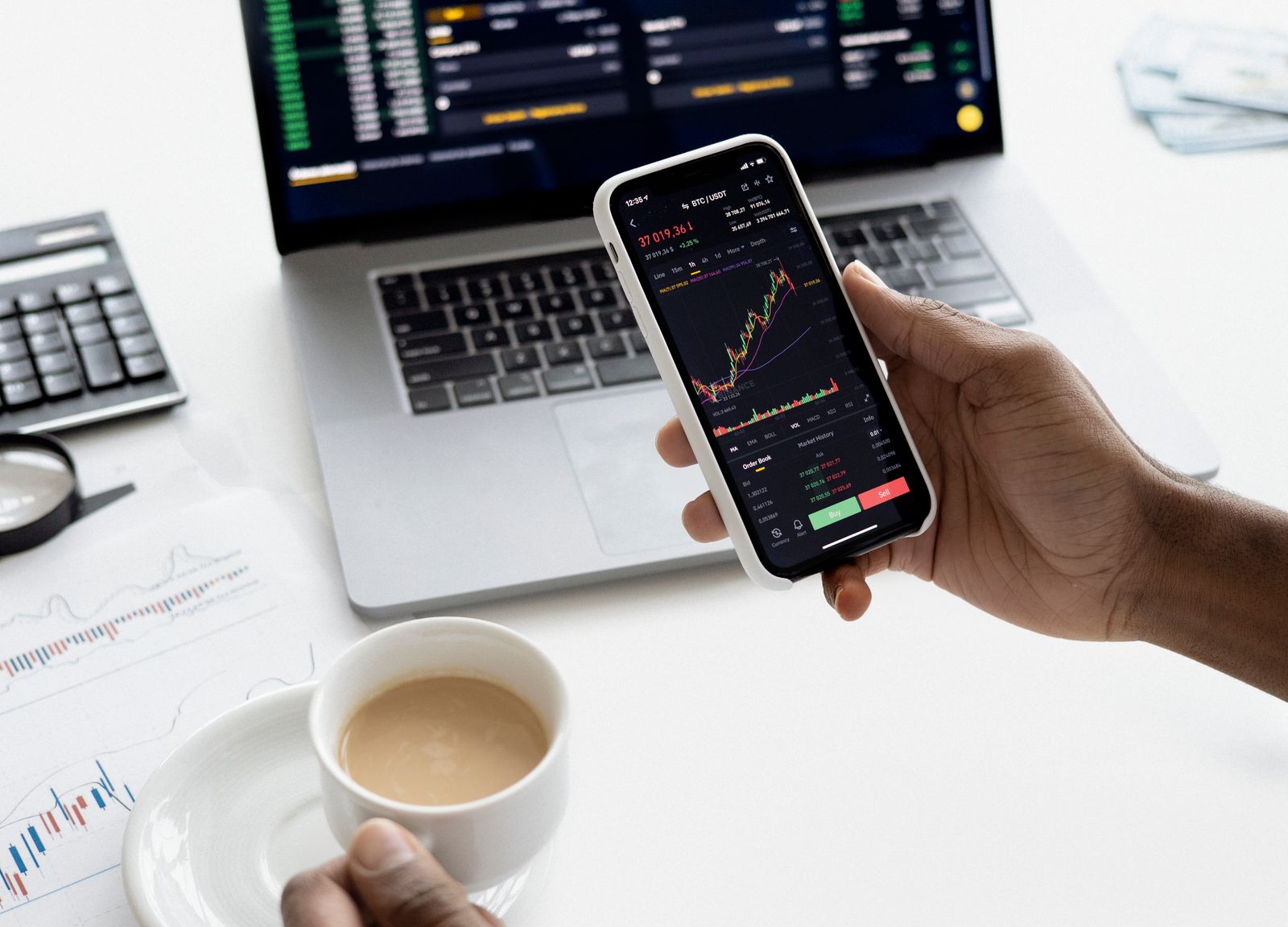 What an Expense Ratio Does to Your Returns Over 20 Years